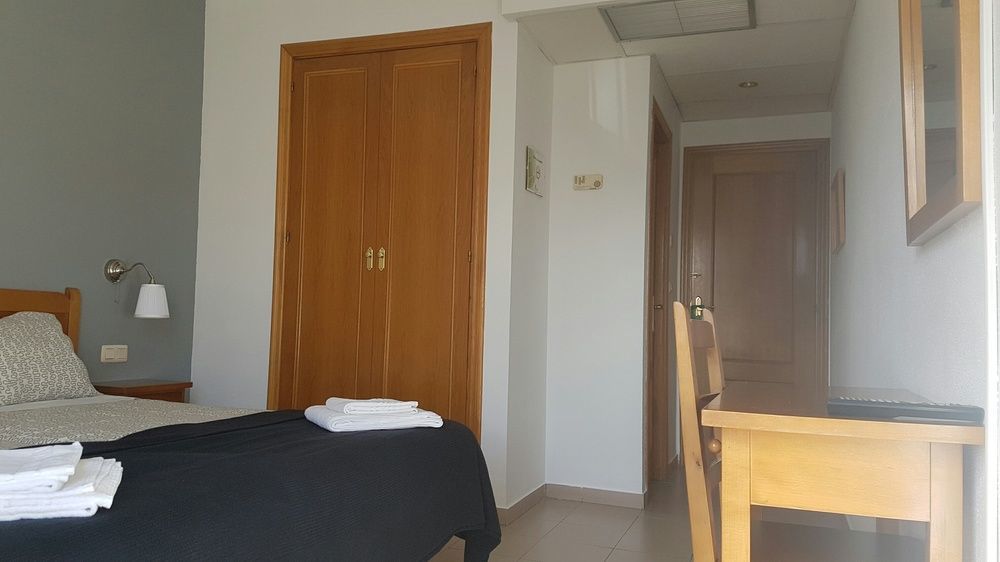 Hotel Avenida del Sotillo La Lastrilla Esterno foto