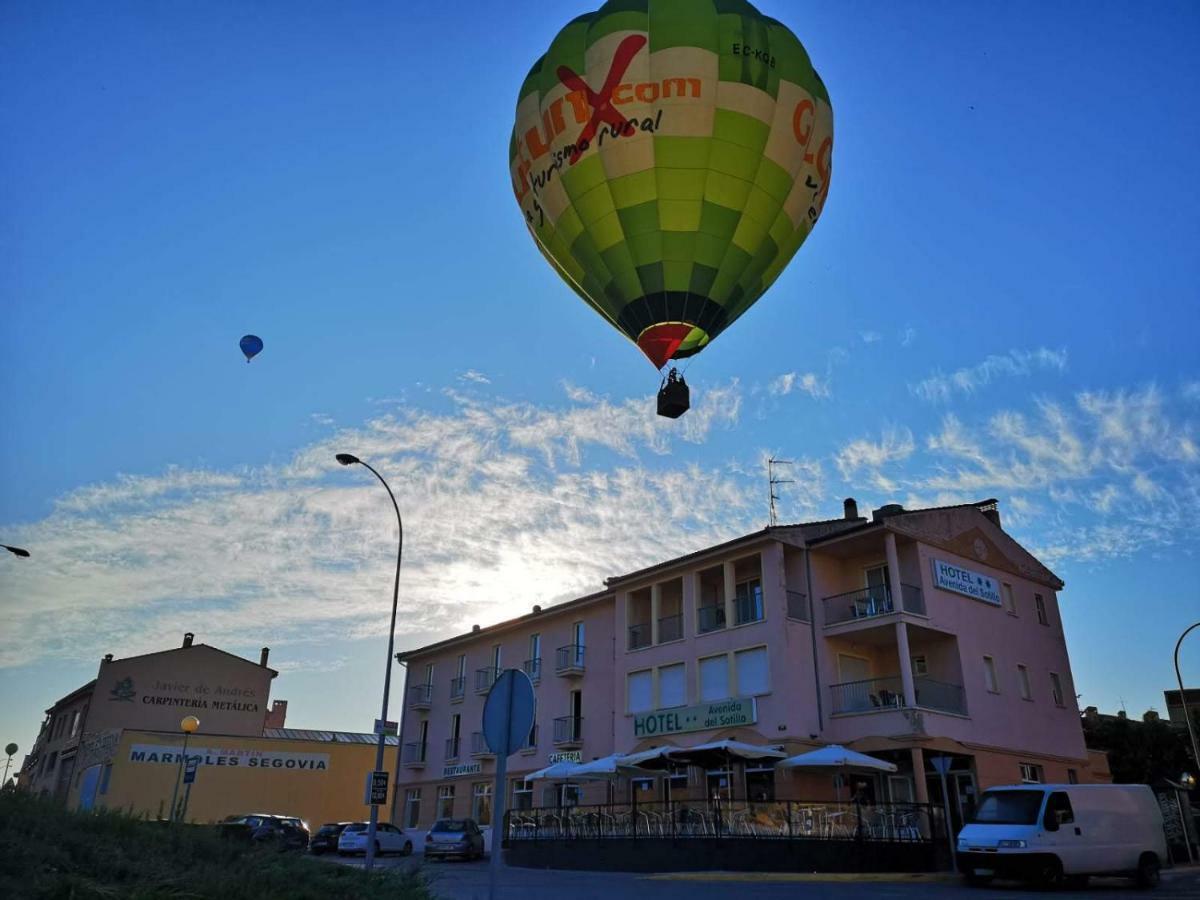 Hotel Avenida del Sotillo La Lastrilla Esterno foto